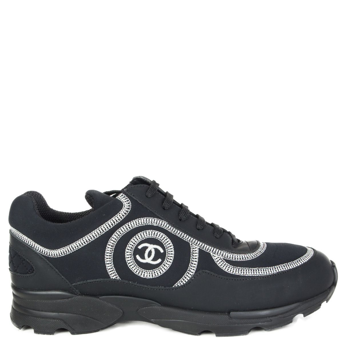 frelsen Trives en milliard Chanel Navy Blue With White Stitching Sneakers