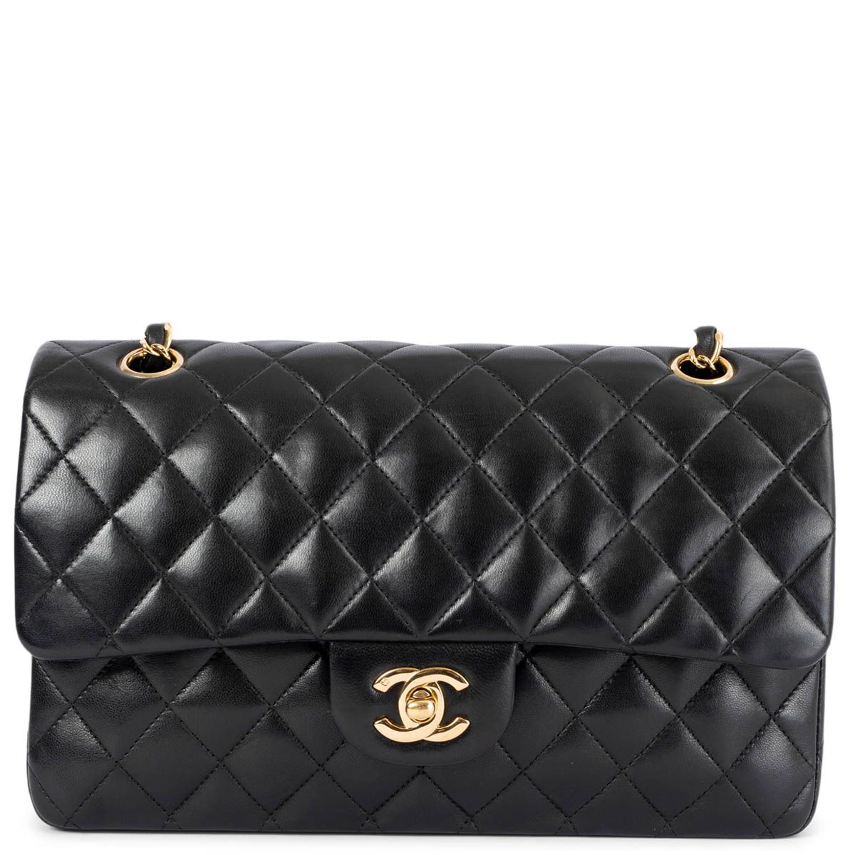 Pre-owned Classic Clutch With Chain Quilted Lambskin Silver-tone Black