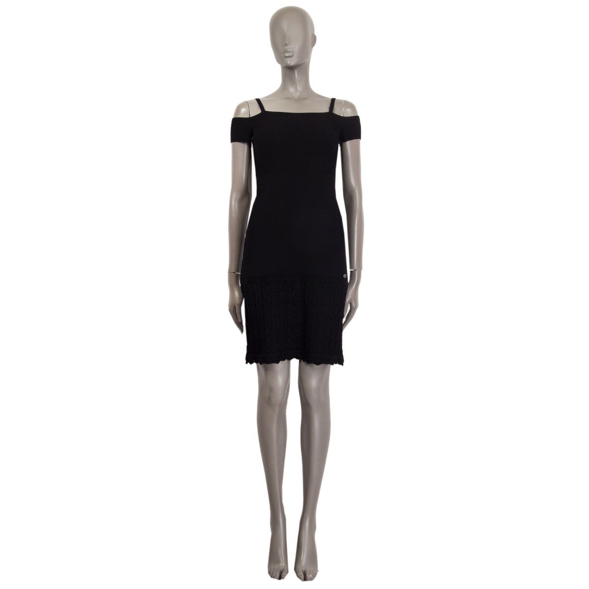 Chanel Short Sleeve Knit Dress Black