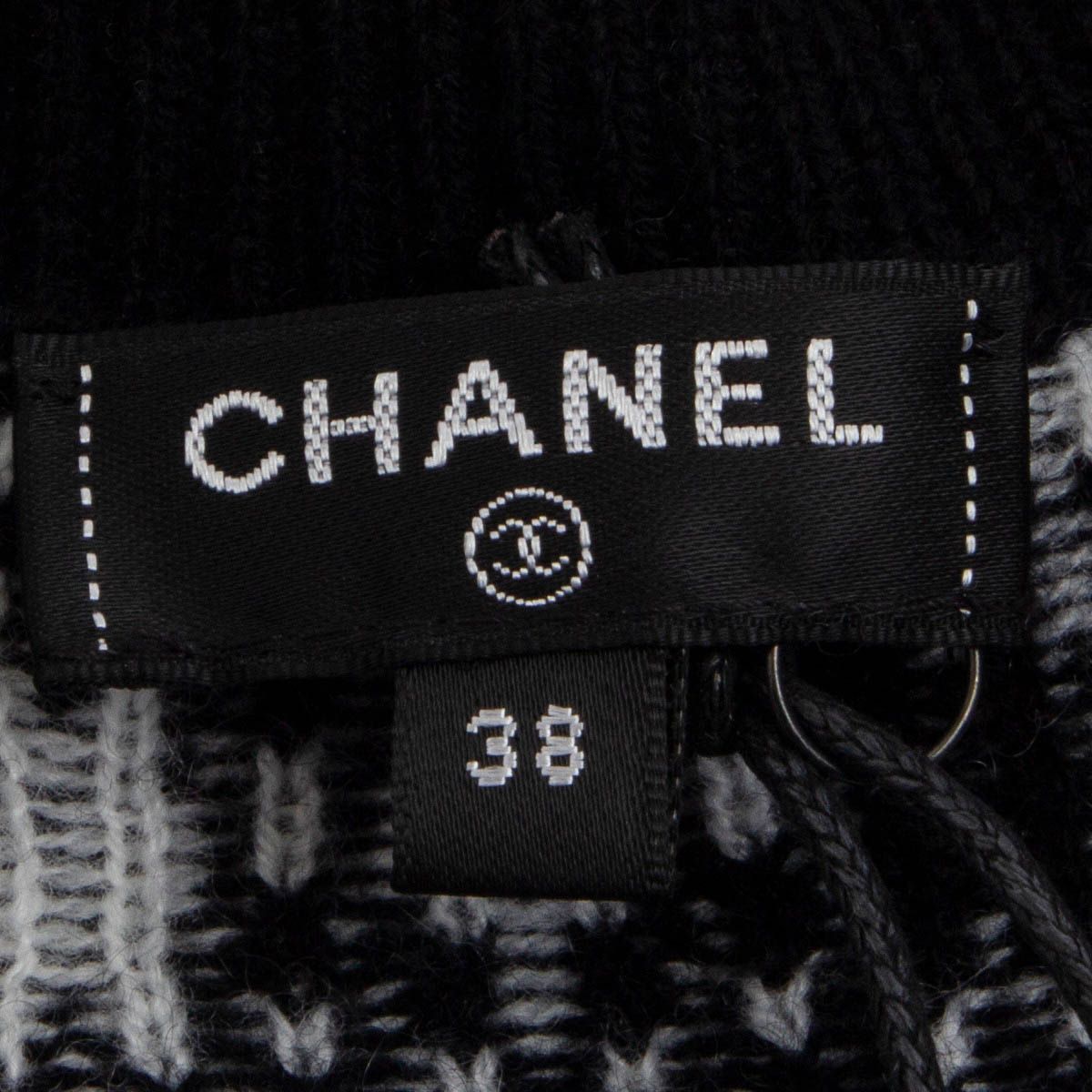 Chanel 2019 19B Ski Winter Cashmere Sweater Black White